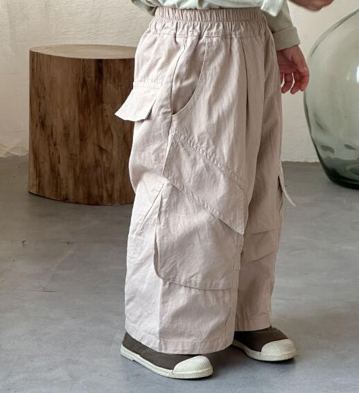 https://fulmo-img-server.com/everyday-kids-outfits/fc158292-12ec-4259-b1ec-c4bcb894bef3.jpg
