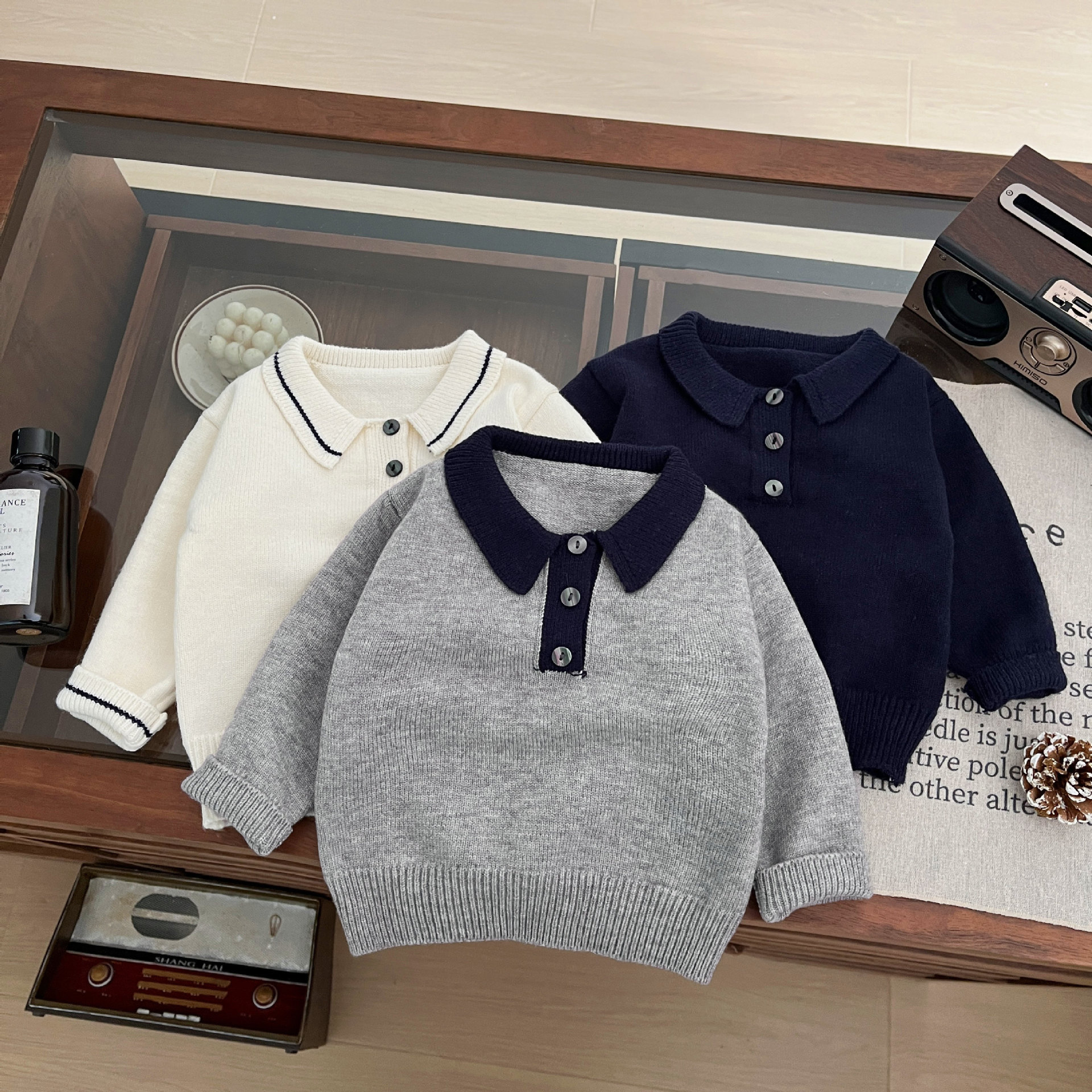 キッズファッション 配色襟ボタン付き長袖ニットトップス