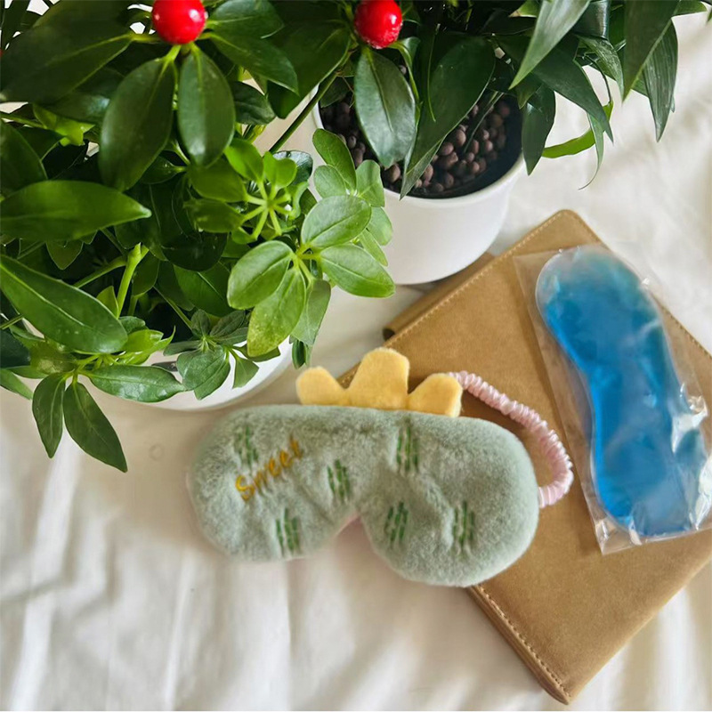 アイマスク 甘い果物モチーフの温感ホットアイマスク