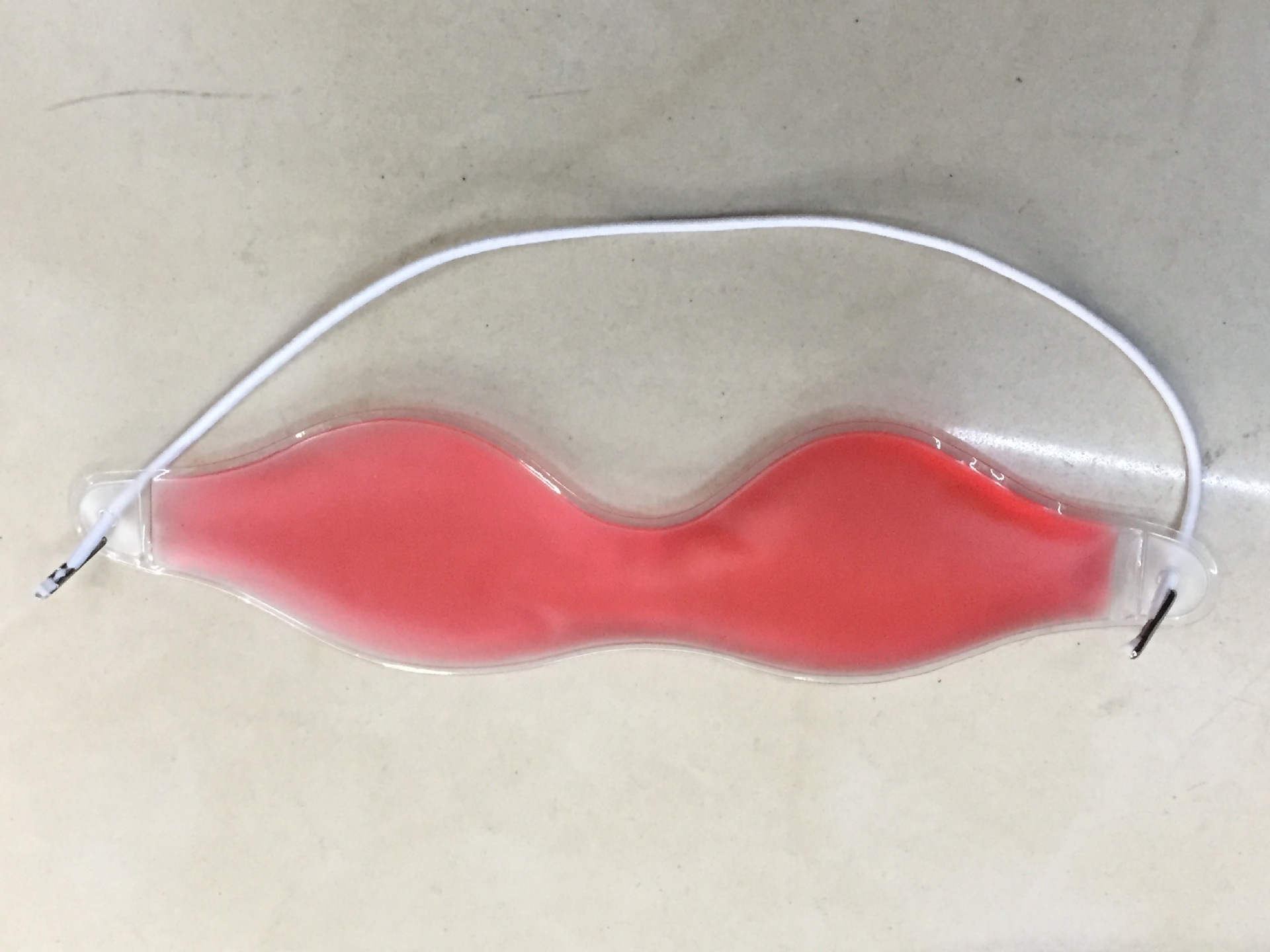 アイマスク ひんやりジェル入りアイマスク