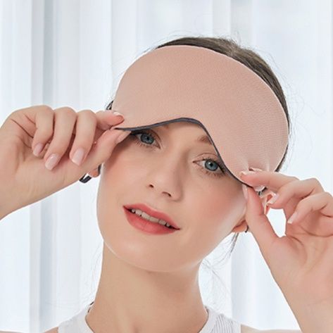 目を暖めるアイマスクおすすめ10選！じんわり温めて目の緊張をほぐし、快適な休息時間を過ごせるアイテムをご紹介