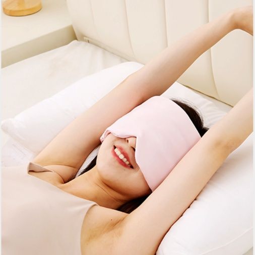 アイマスク 瞬間睡眠導入重力圧迫式安眠アイマスク