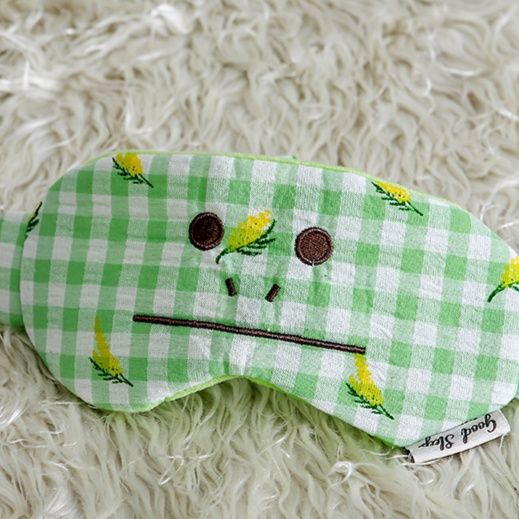 アイマスク ほっこり表情豊かな格子柄安眠仲間マスク