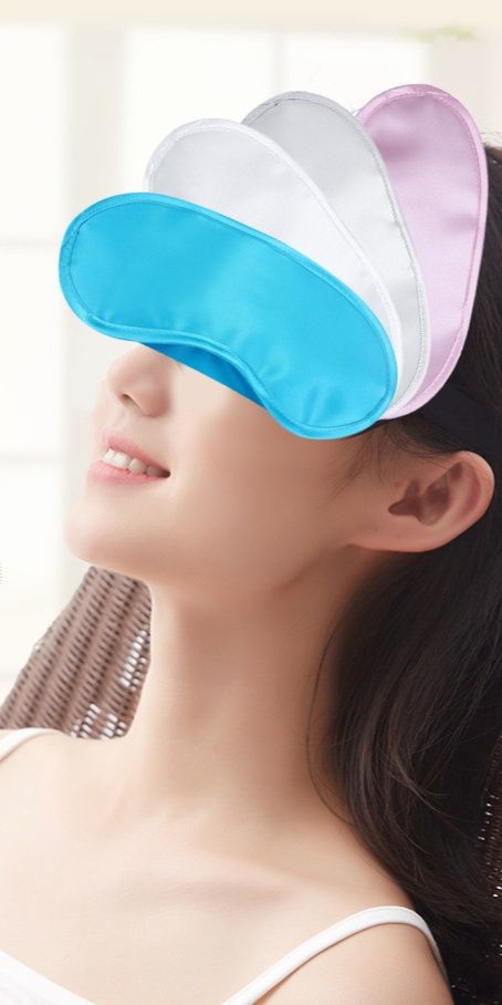 柔らか素材の温熱アイマスク安眠快適タイプ