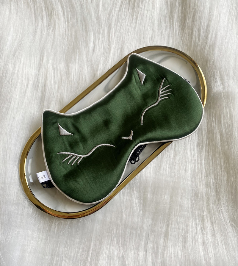 アイマスク にゃんこ夢見る絹のお昼寝仮面