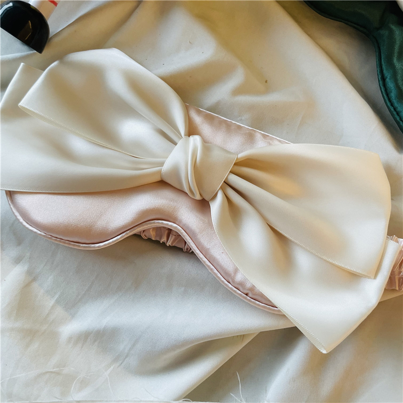 お姫様気分満点大きなリボンのお昼寝アイマスク