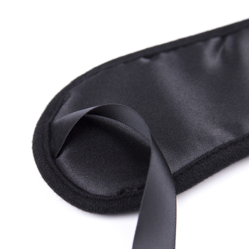 アイマスク 薔薇園の秘密睡眠仮面