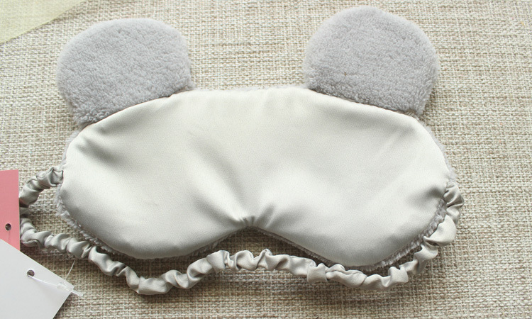 アイマスク ぐっすり眠り鼠の夢見る耳付きアイマスク