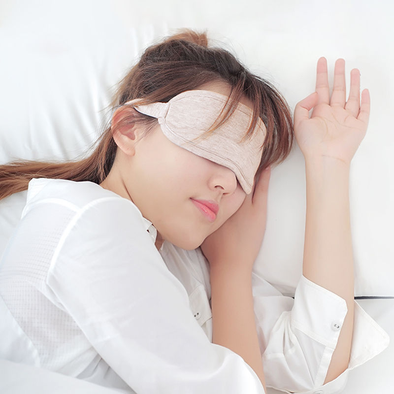 アイマスク ふわふわ雲に包まれる夢見心地安眠仮面