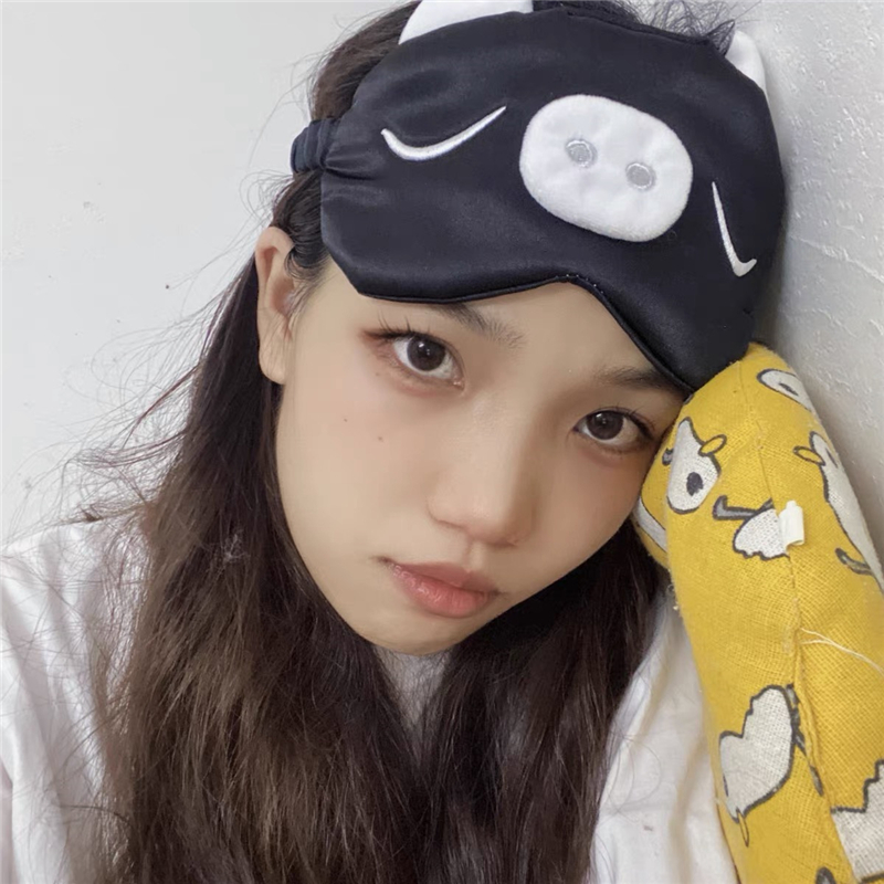 アイマスク ぶたさん寝顔変身アイマスク