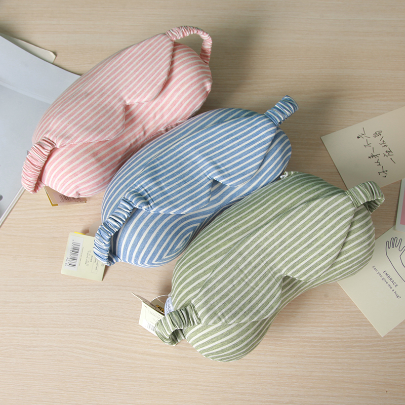 アイマスク 枕と一体型