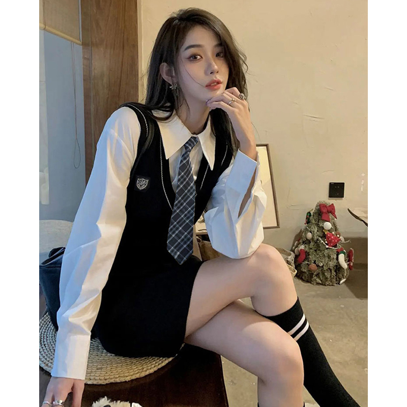セーラー服 学園風ベスト付き長袖ブラウス