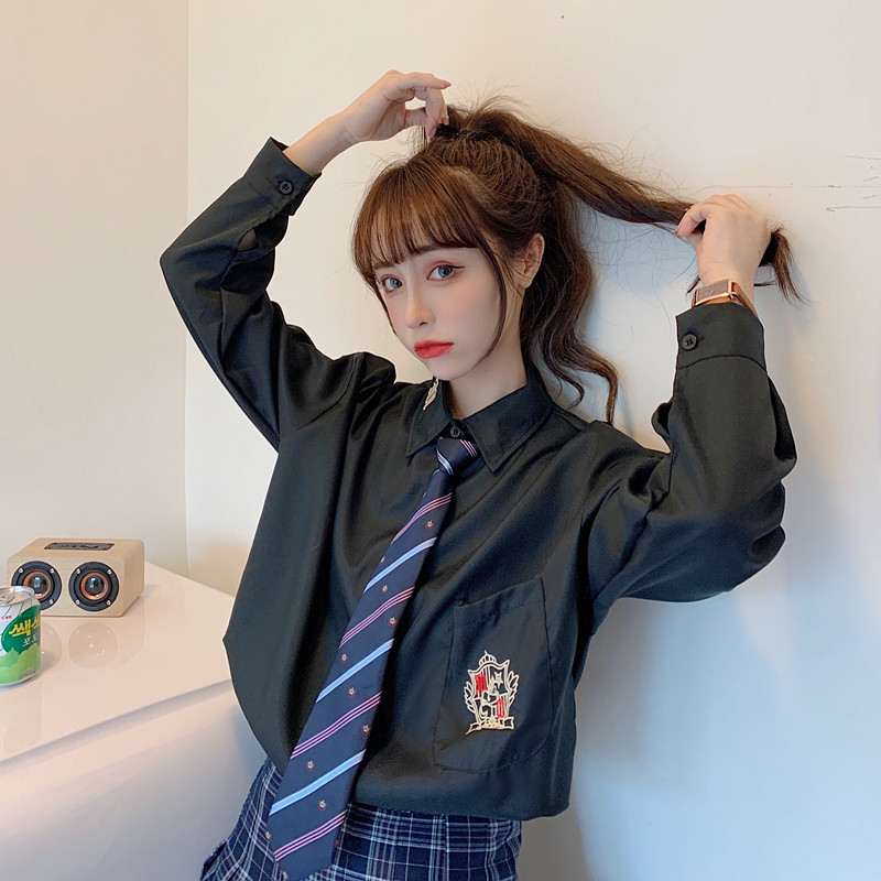 セーラー服 学院風エンブレム付き長袖セーラーブラウス