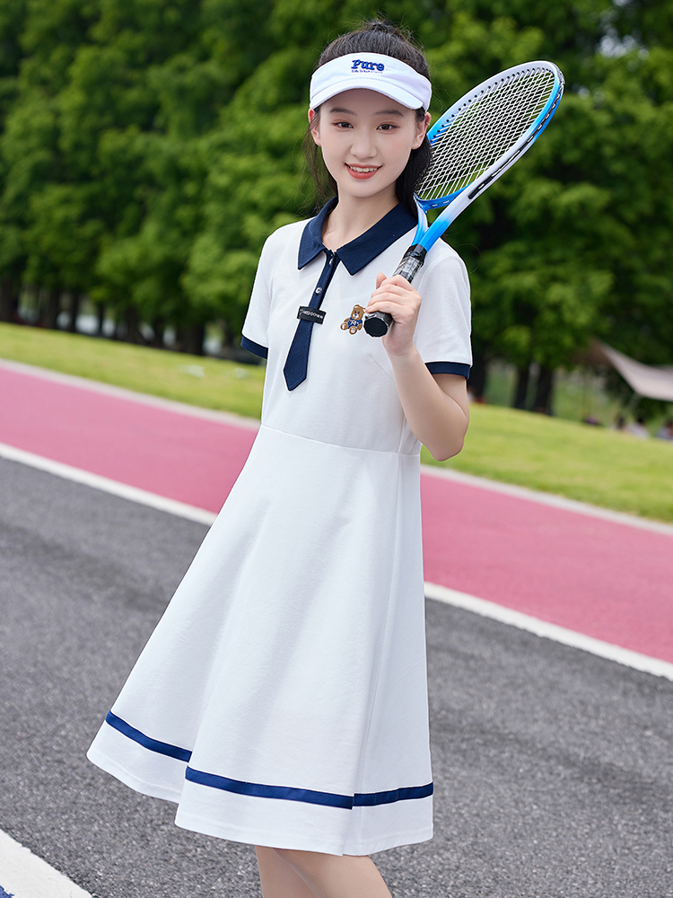 セーラー服 クマモチーフ付きセーラーワンピース