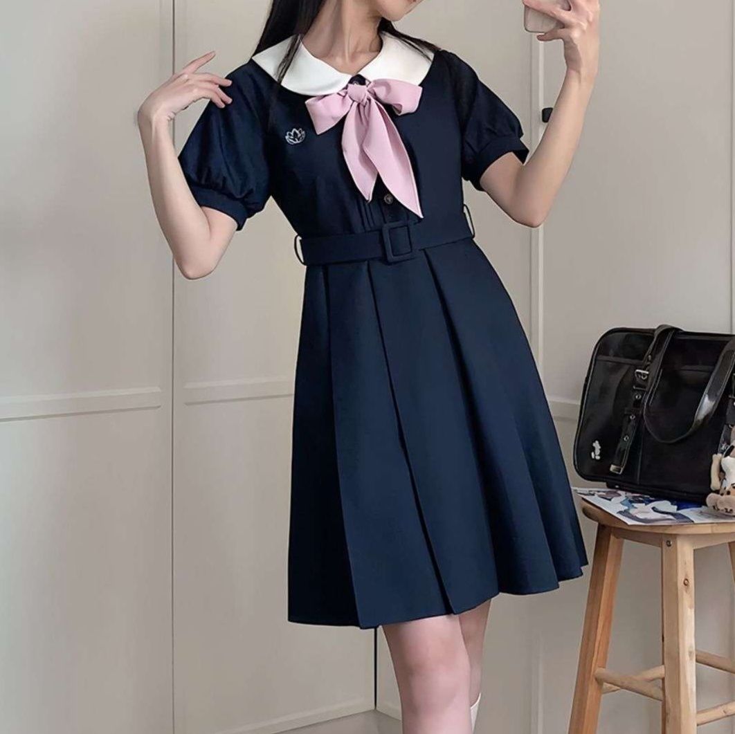 セーラー服 クラシックなネイビーセーラー風ワンピース