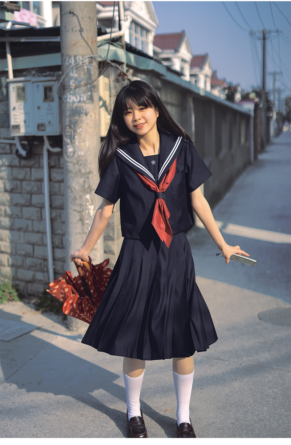 セーラー服 赤リボン付き半袖 制服