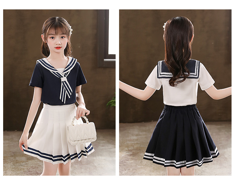 セーラー服 清涼感あふれるマリン風セーラートップス