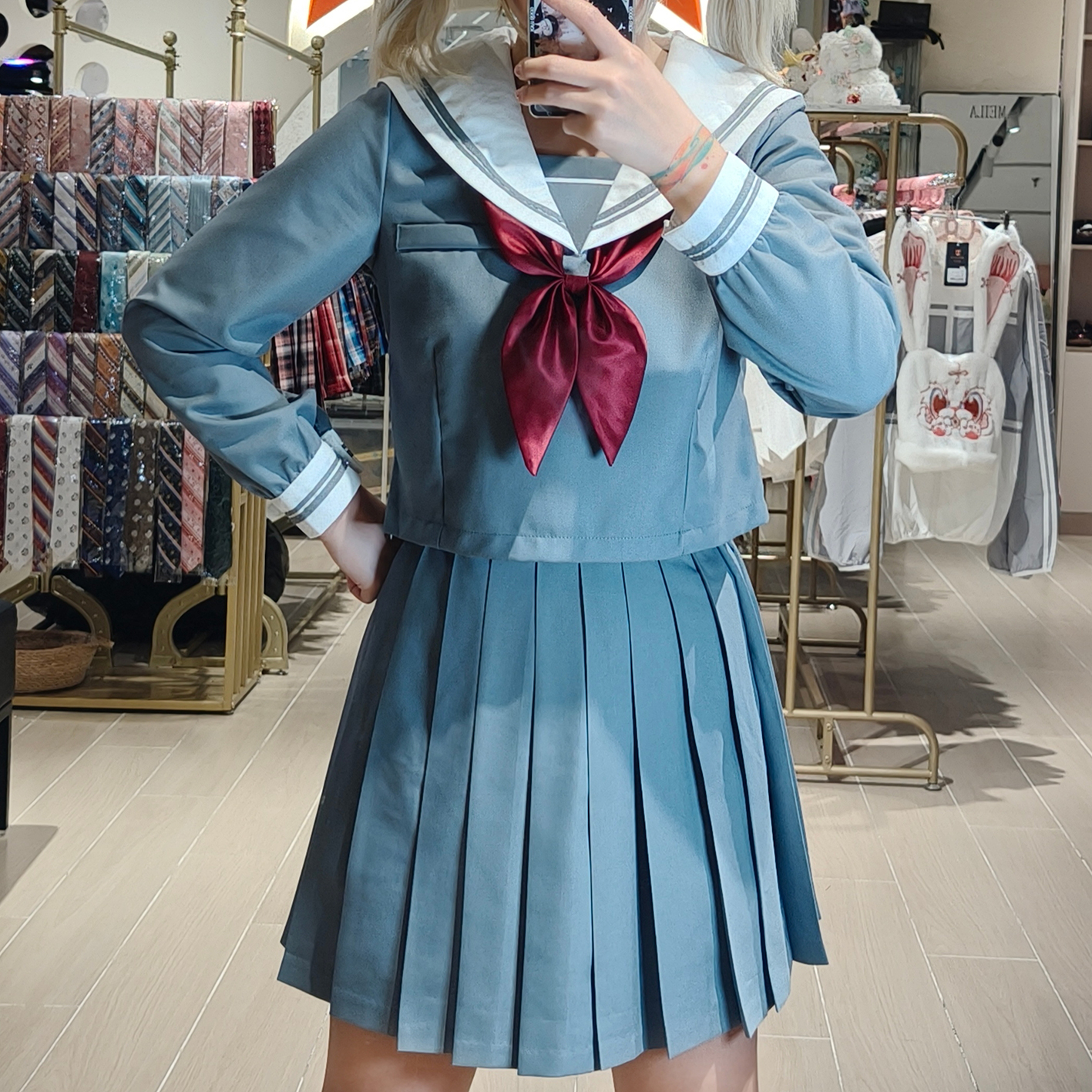 セーラー服 清楚優雅なプリーツセーラー服