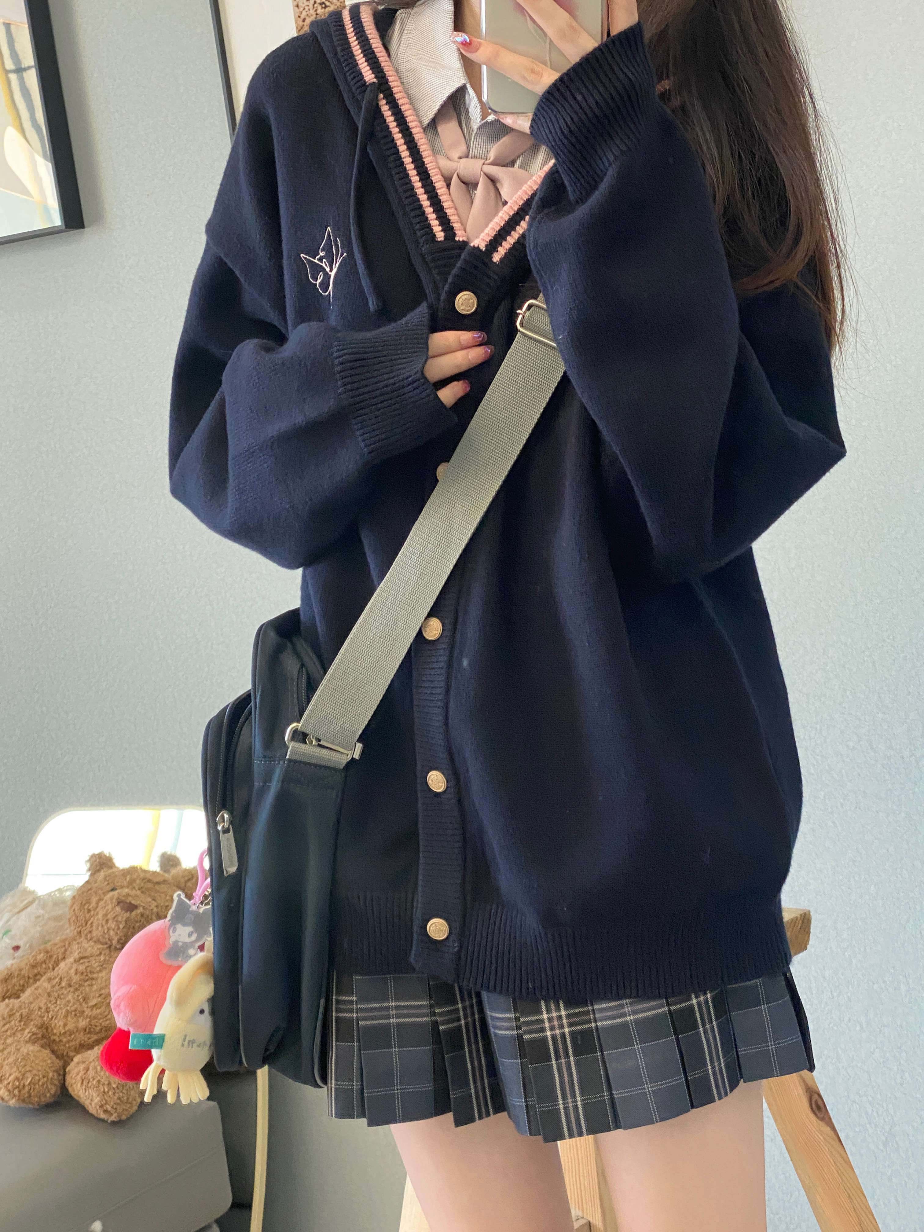 セーラー服 学生風カーディガン制服コーデ