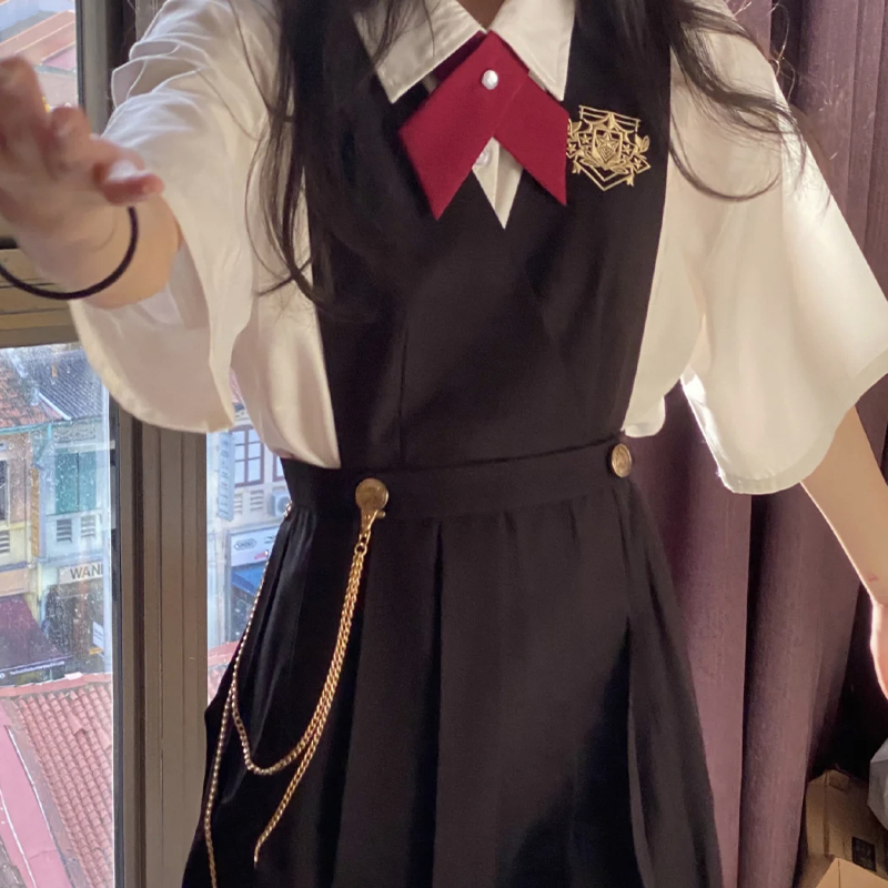 セーラー服 学園風チェーン装飾付きセーラーブラウス