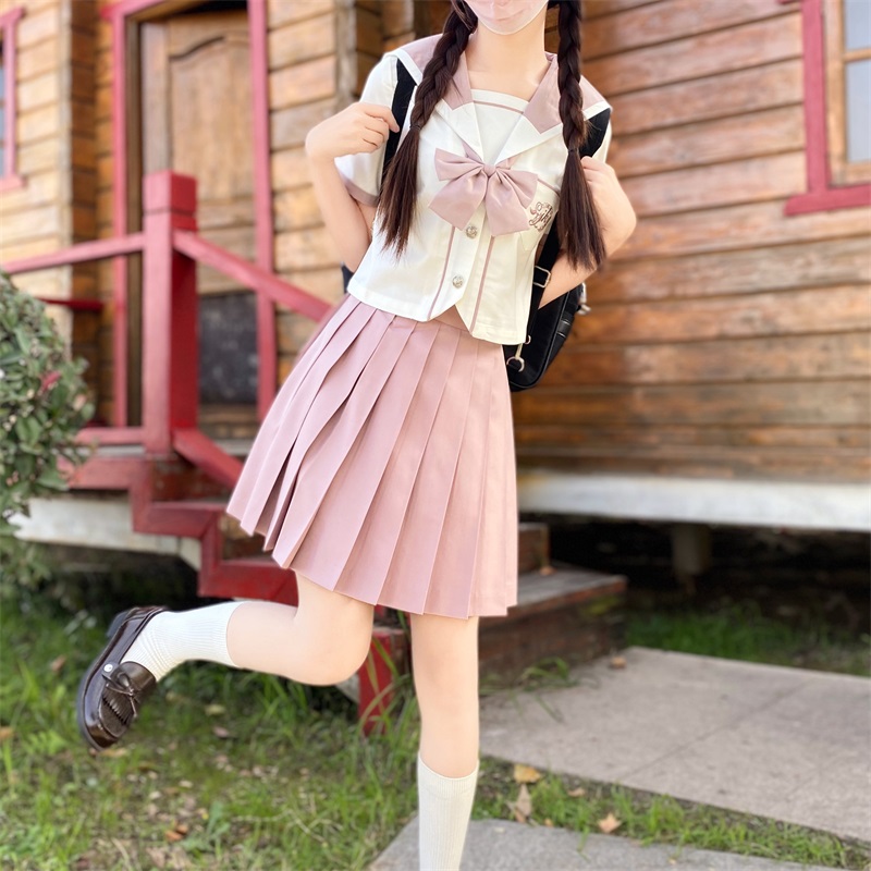 セーラー服 刺繍入り清楚な制服セット