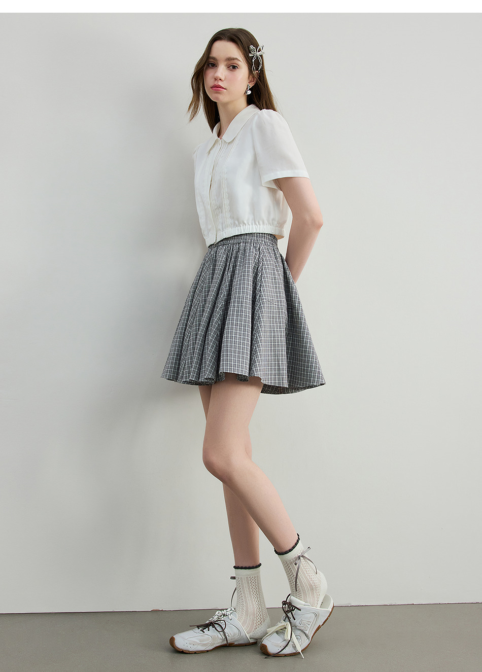 セーラー服 清楚感漂うフリル襟セーラーブラウス