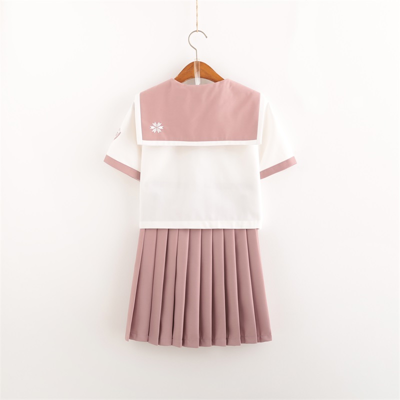 セーラー服 刺繍入り清楚な制服セット