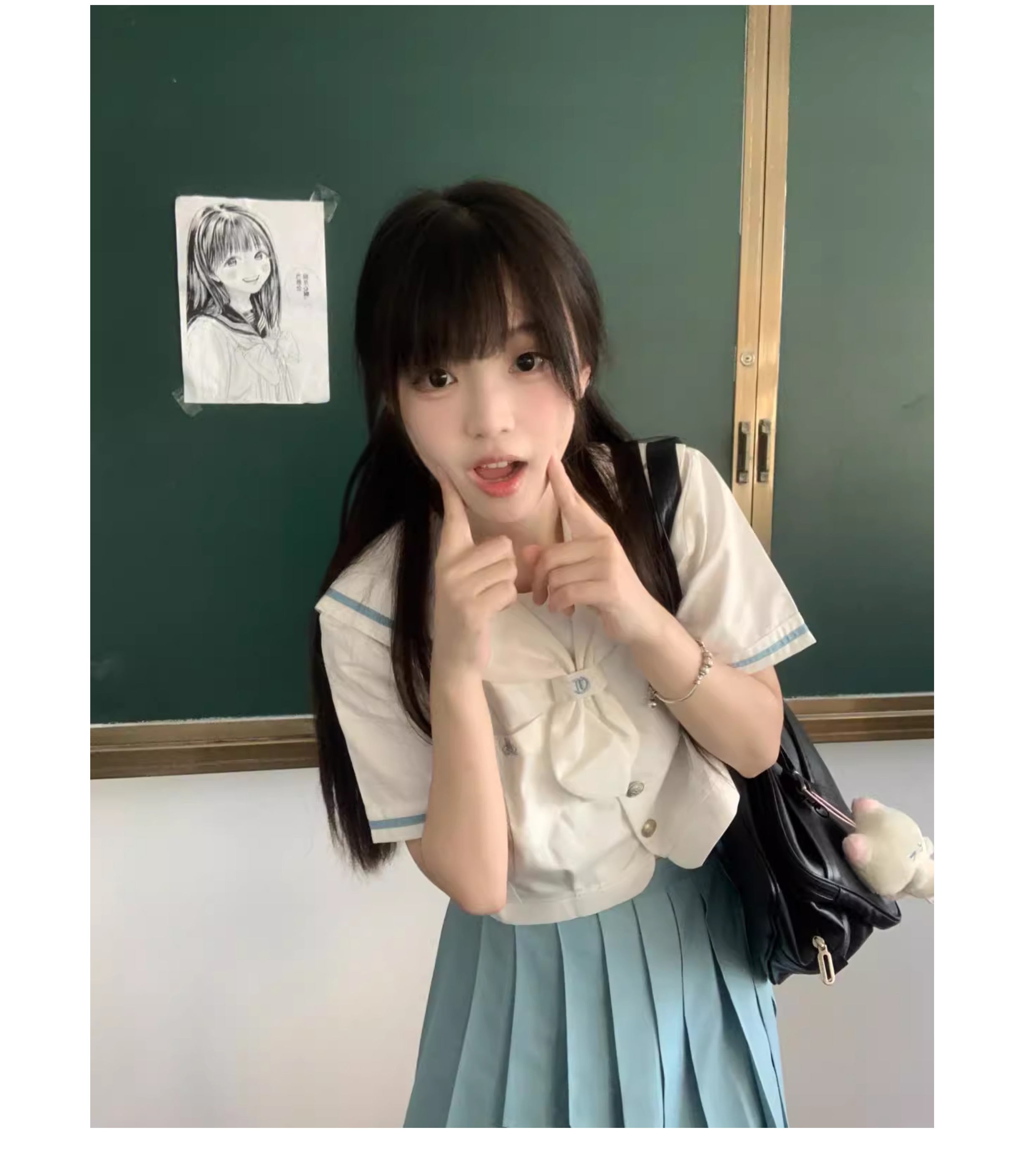 セーラー服 清涼感あふれる半袖セーラートップス