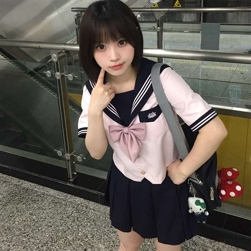 清楚可愛い学園風セーラー服コスプレセット