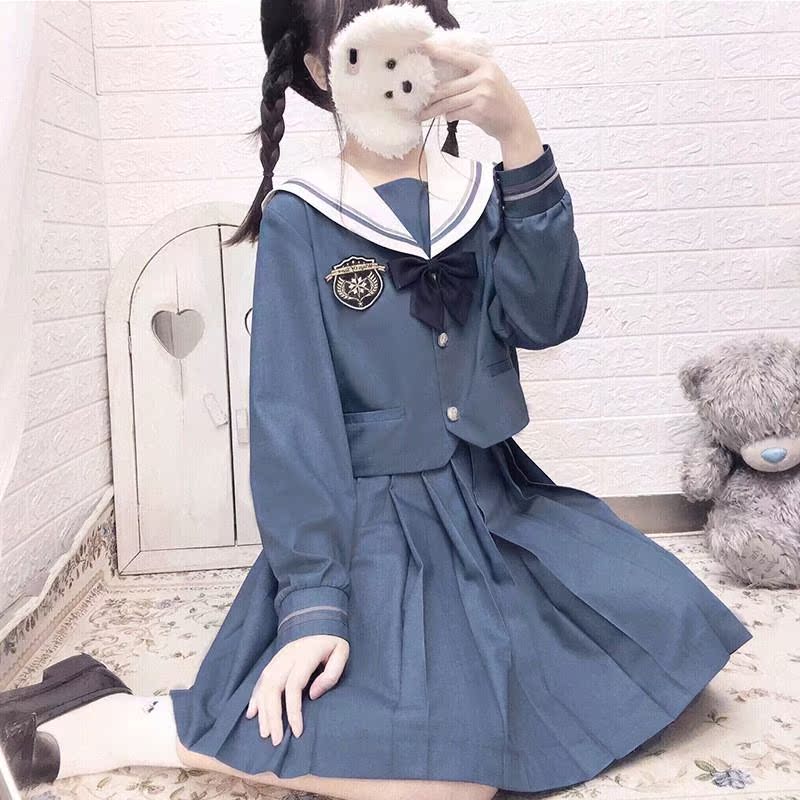 セーラー服 スクール風エンブレム付き長袖セーラートップス