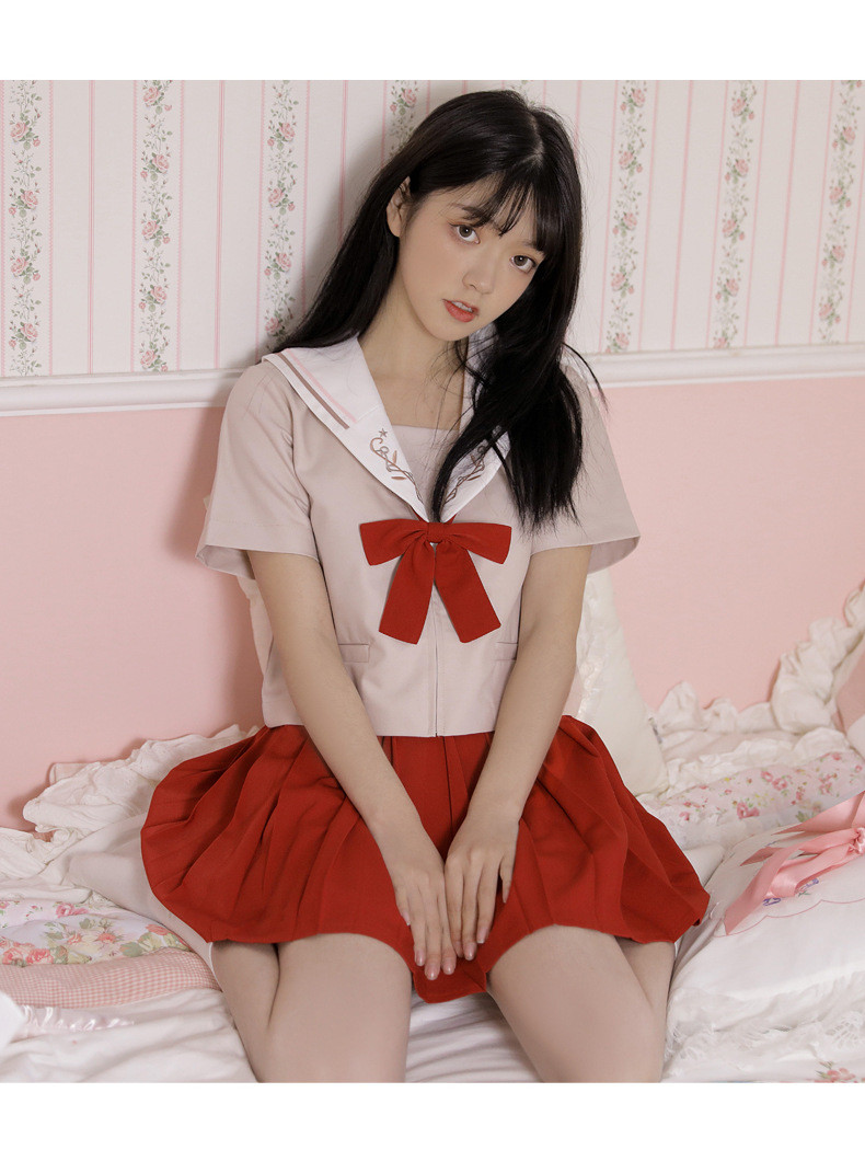 セーラー服 刺繍入り清楚セーラーブラウス