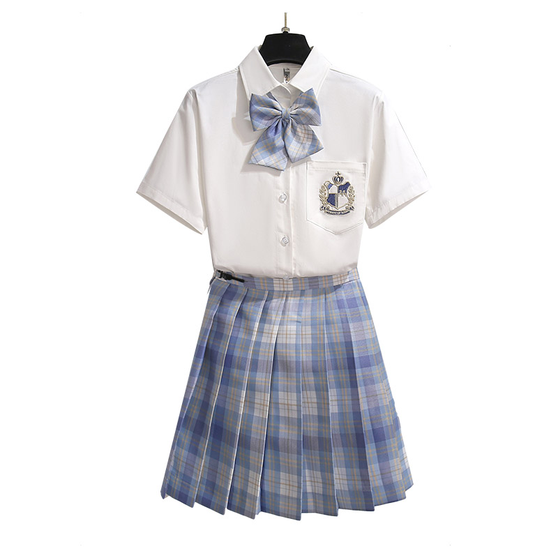 セーラー服 学院風エンブレム付き半袖セーラー風ブラウス