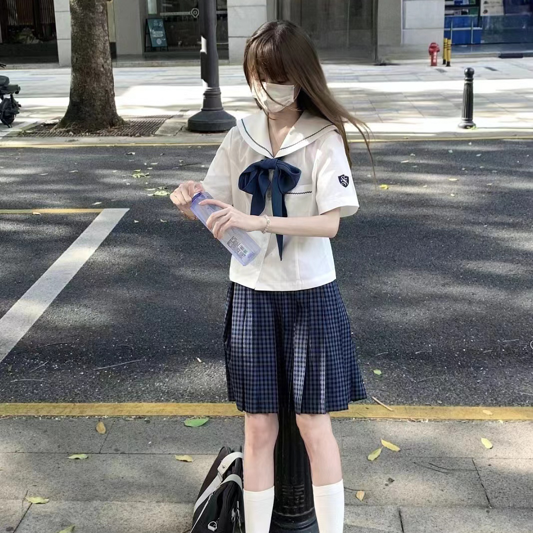 セーラー服 清楚リボン付き学園セーラーブラウス