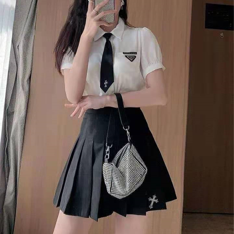 https://fulmo-img-server.com/fairysailor/6f888995-7bd7-4b8f-bca0-81712dae1570.jpg