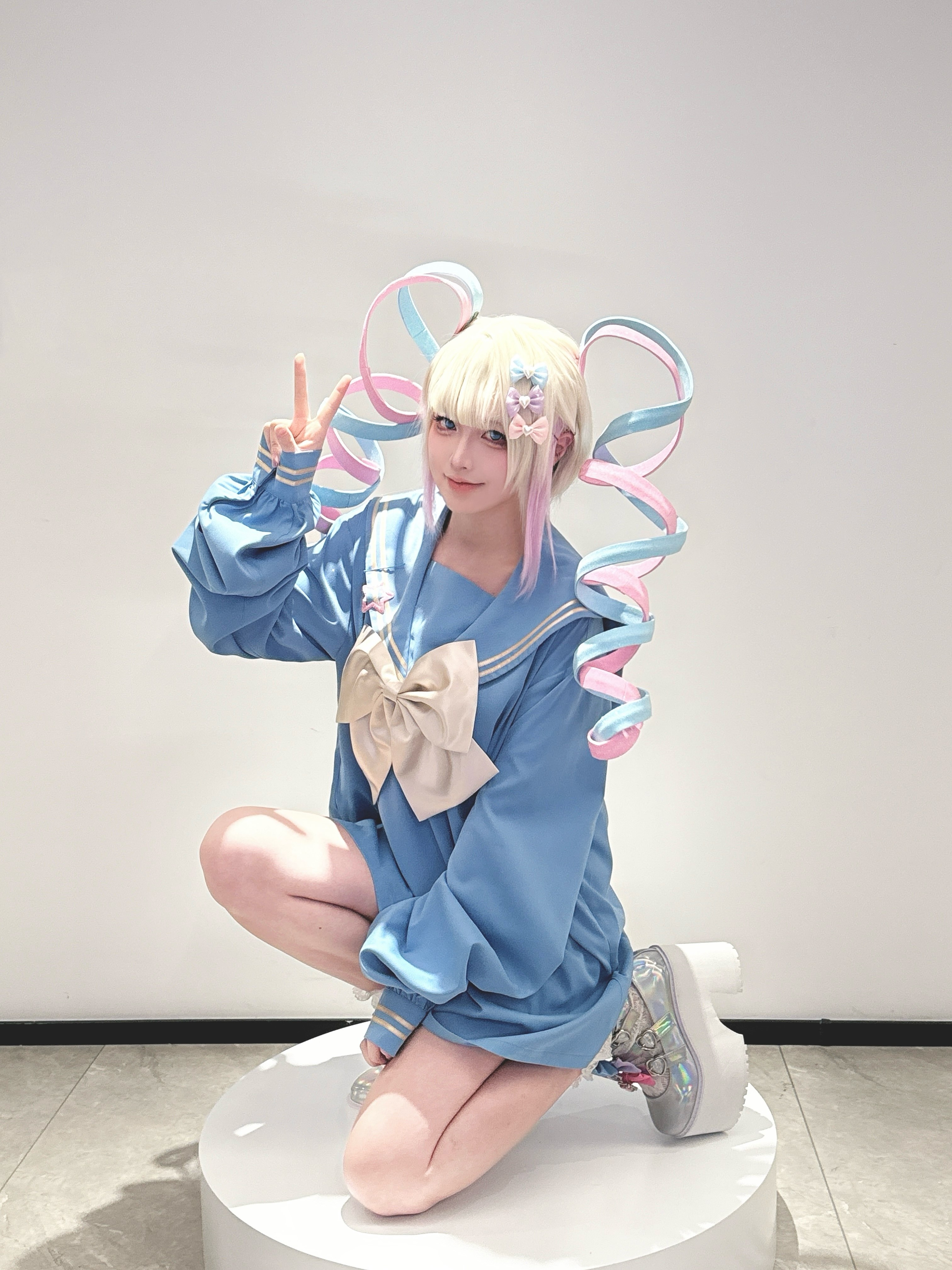 セーラー服 大きめリボン付き長袖セーラートップス