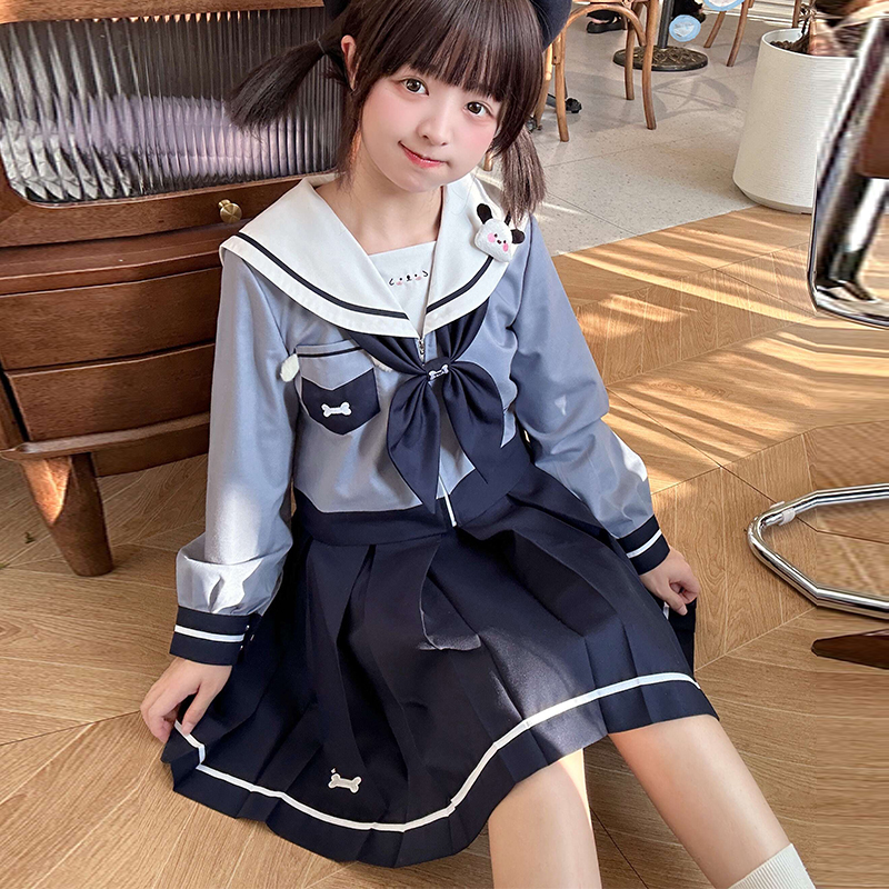 セーラー服 うさぎさん刺繍入り制服スタイル