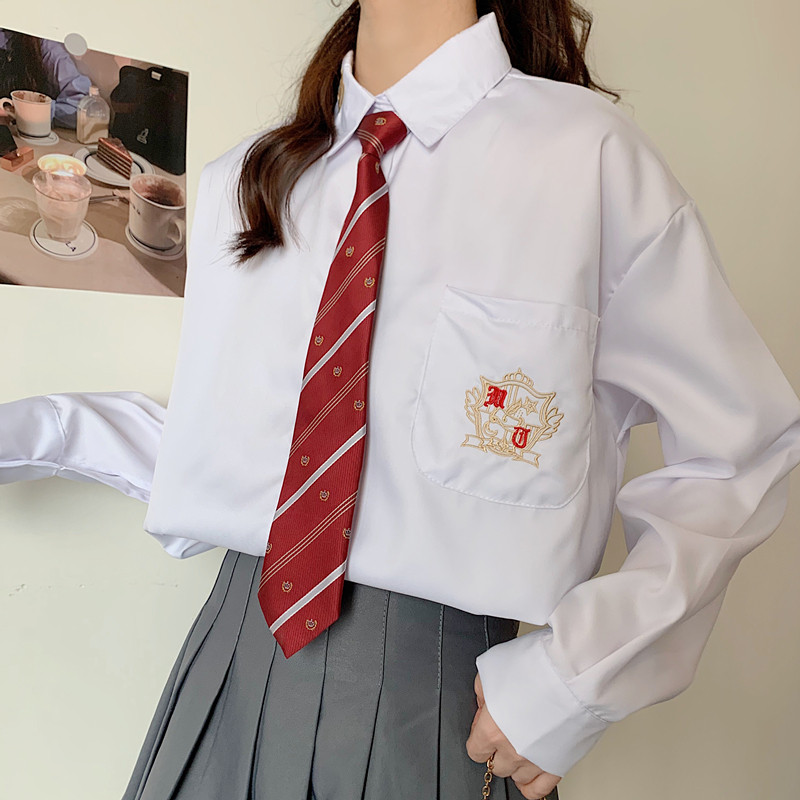 セーラー服 学院風エンブレム付き長袖セーラーブラウス