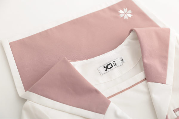 セーラー服 刺繍入り清楚な制服セット