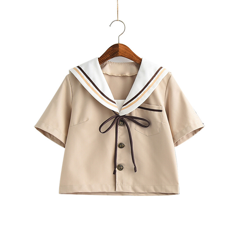 セーラー服 清楚感漂う定番セーラー半袖