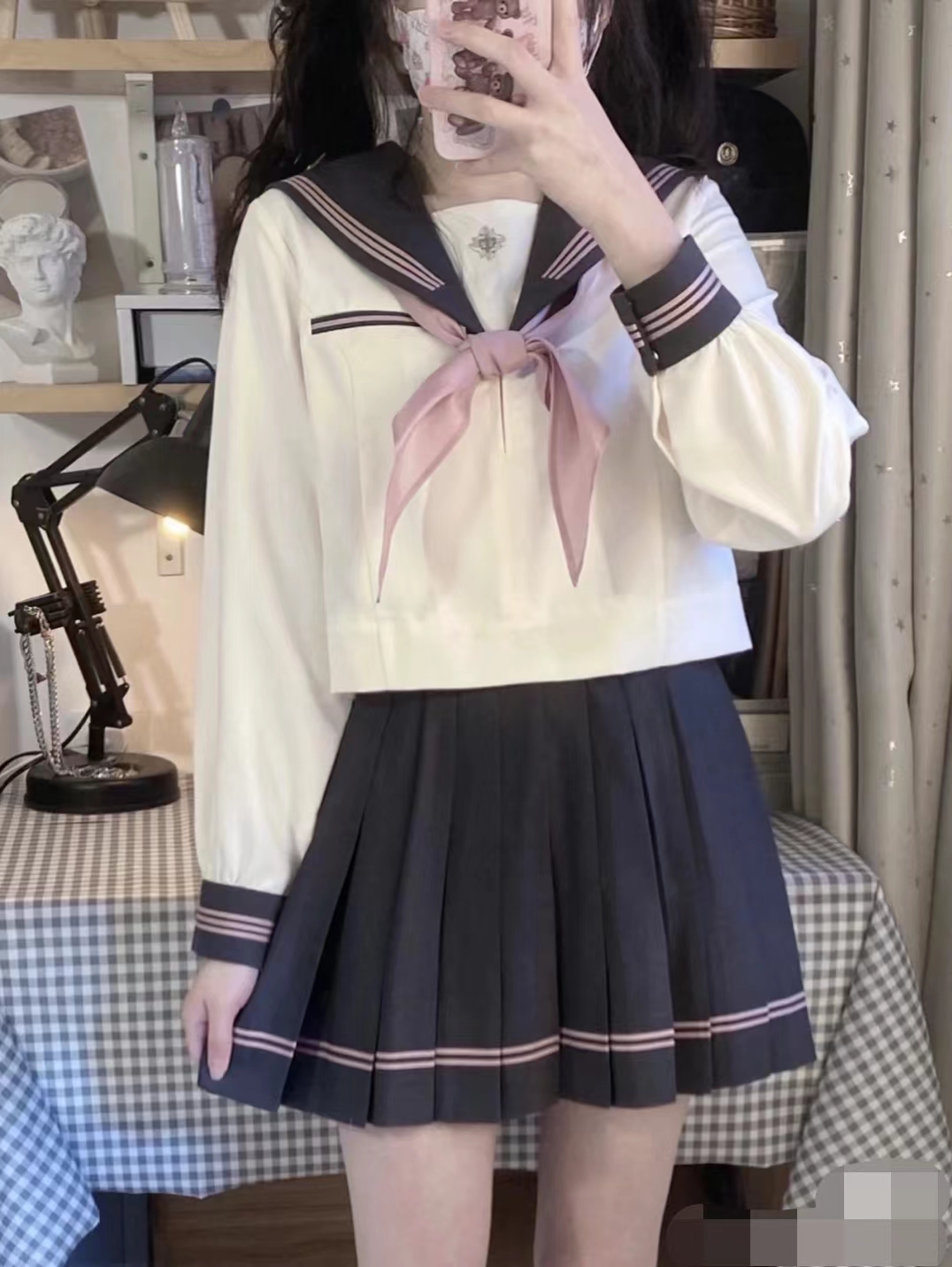 https://fulmo-img-server.com/fairysailor/8cd68114-8893-4a8c-a64b-3921ee9eff51.jpg