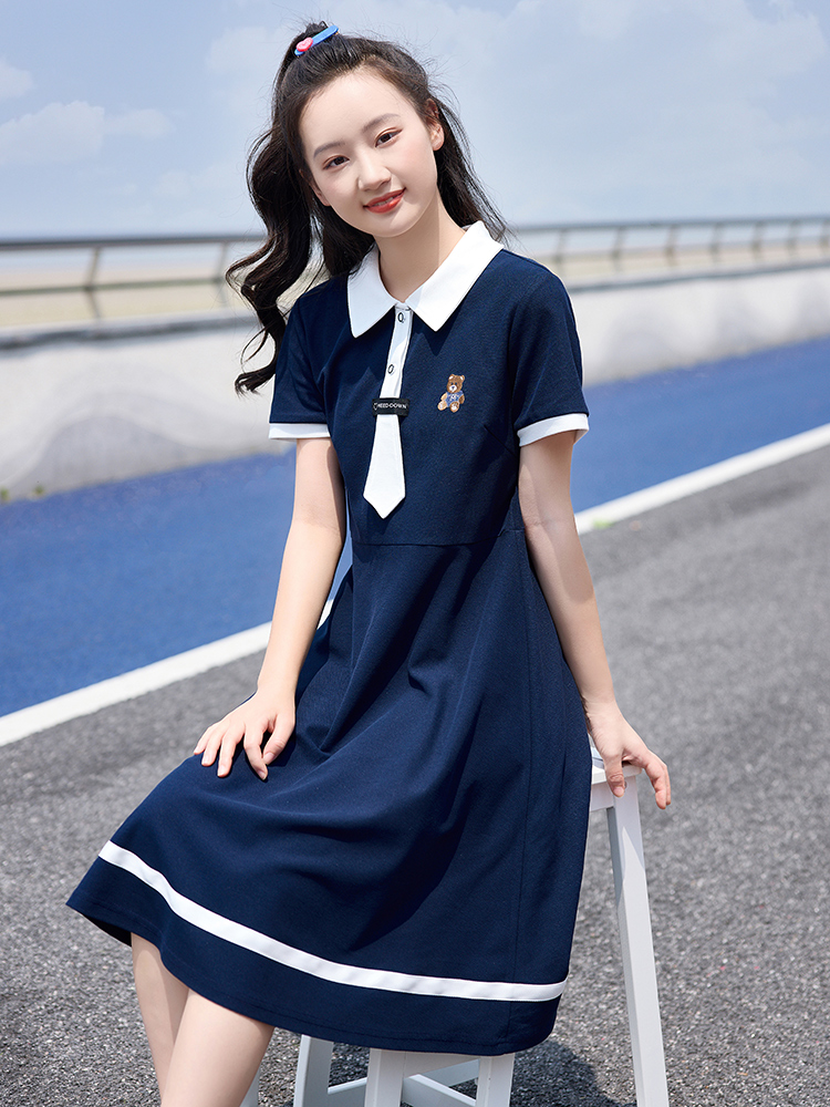 セーラー服 クマモチーフ付きセーラーワンピース