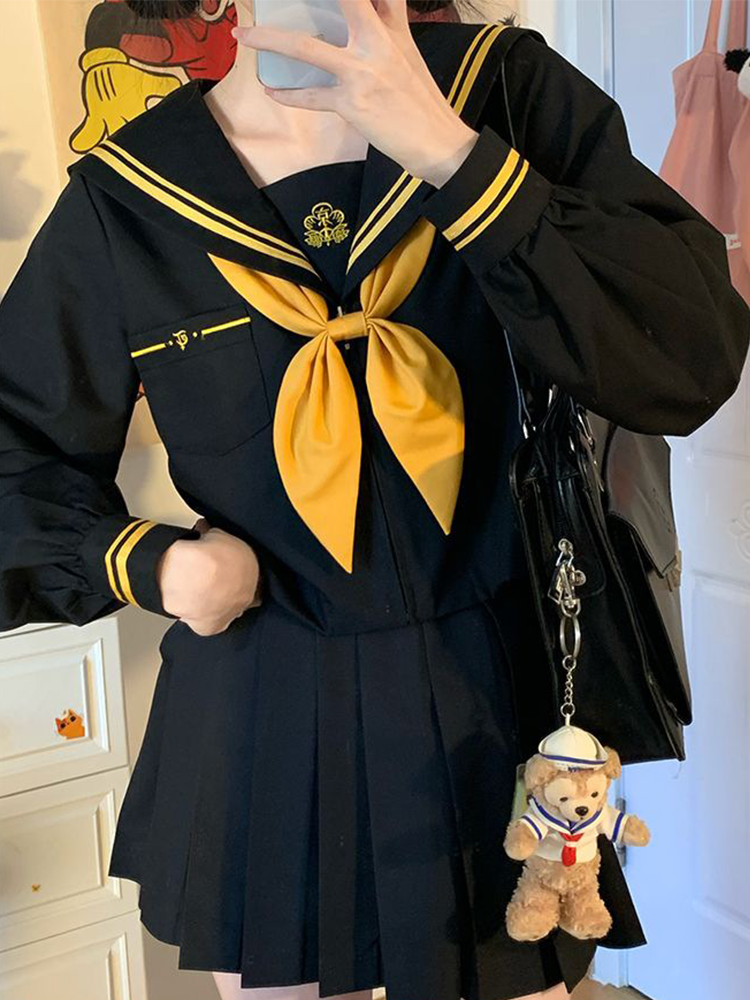 セーラー服 リボン飾り付き正統派セーラー服