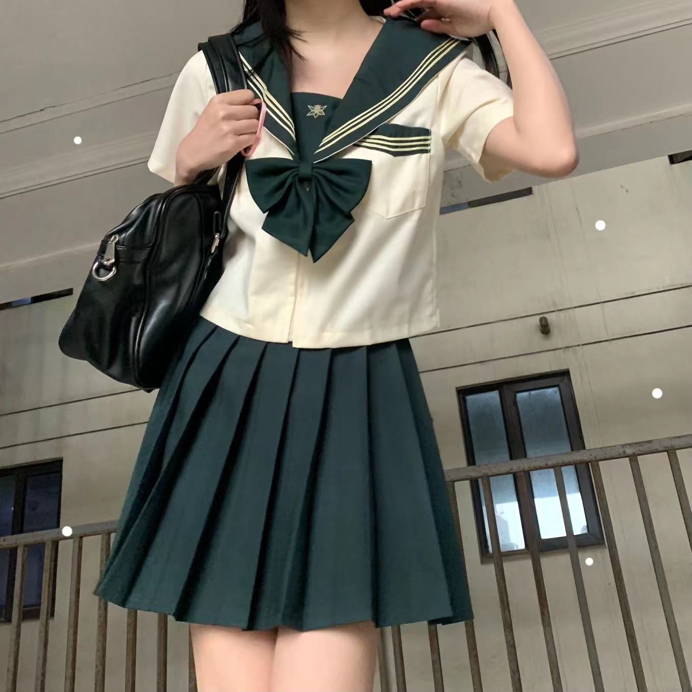 セーラー服 クラシック風ライン入りセーラーブラウス