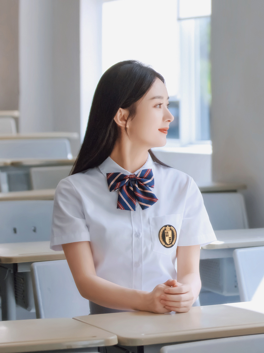 セーラー服 清楚感漂う制服半袖ブラウス