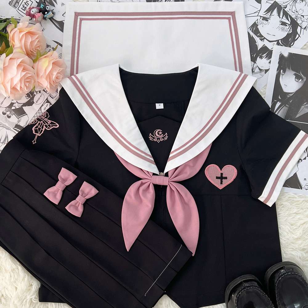 ゴシック風セーラー服 ピンクアクセント制服セット