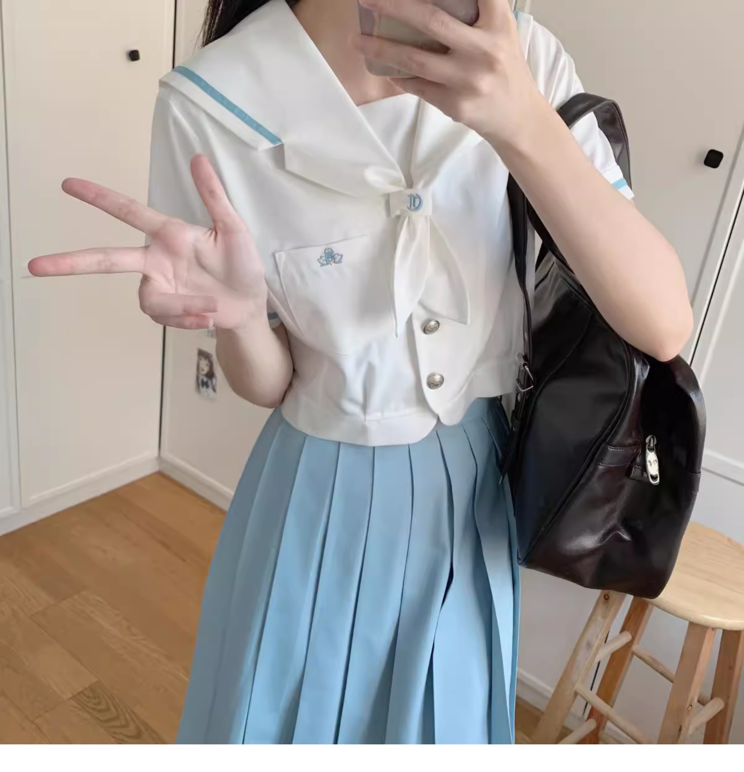 セーラー服 清涼感あふれる半袖セーラートップス