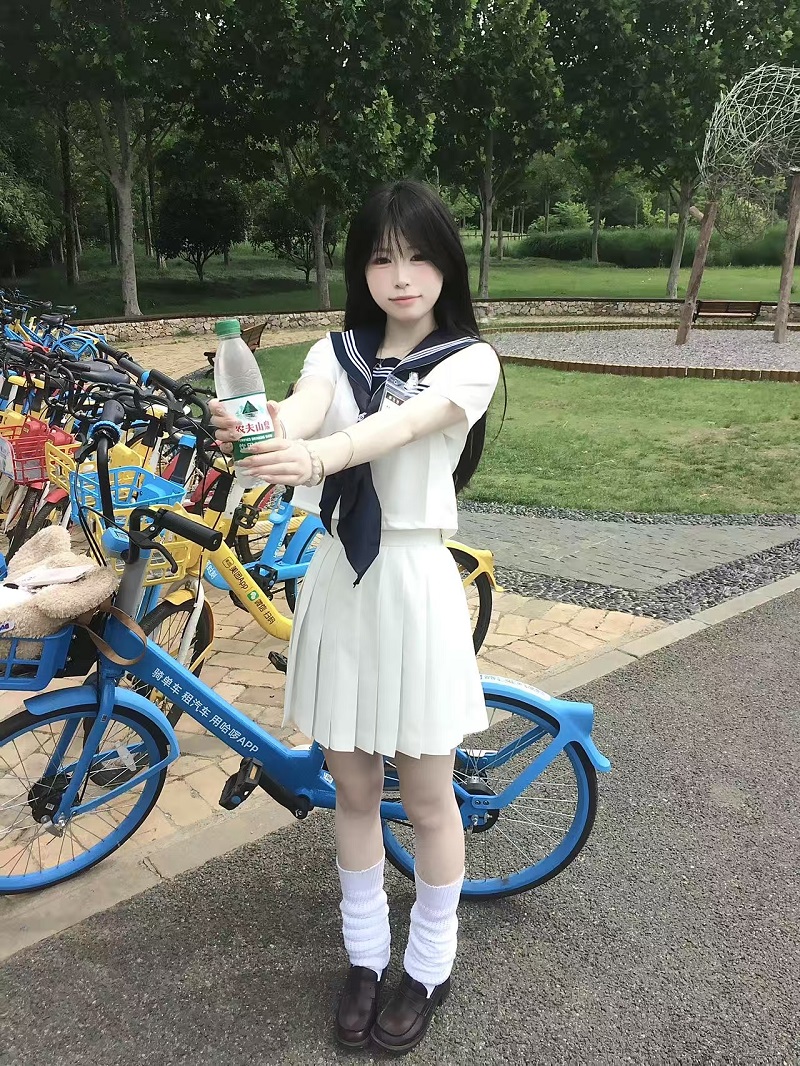 セーラー服 清涼感あふれる伝統セーラー半袖