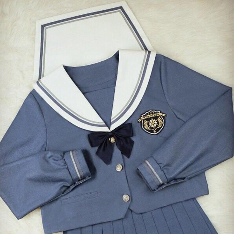 セーラー服 スクール風エンブレム付き長袖セーラートップス
