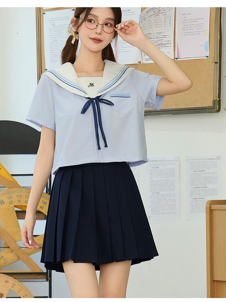 セーラー服 清楚リボン付き半袖セーラートップス