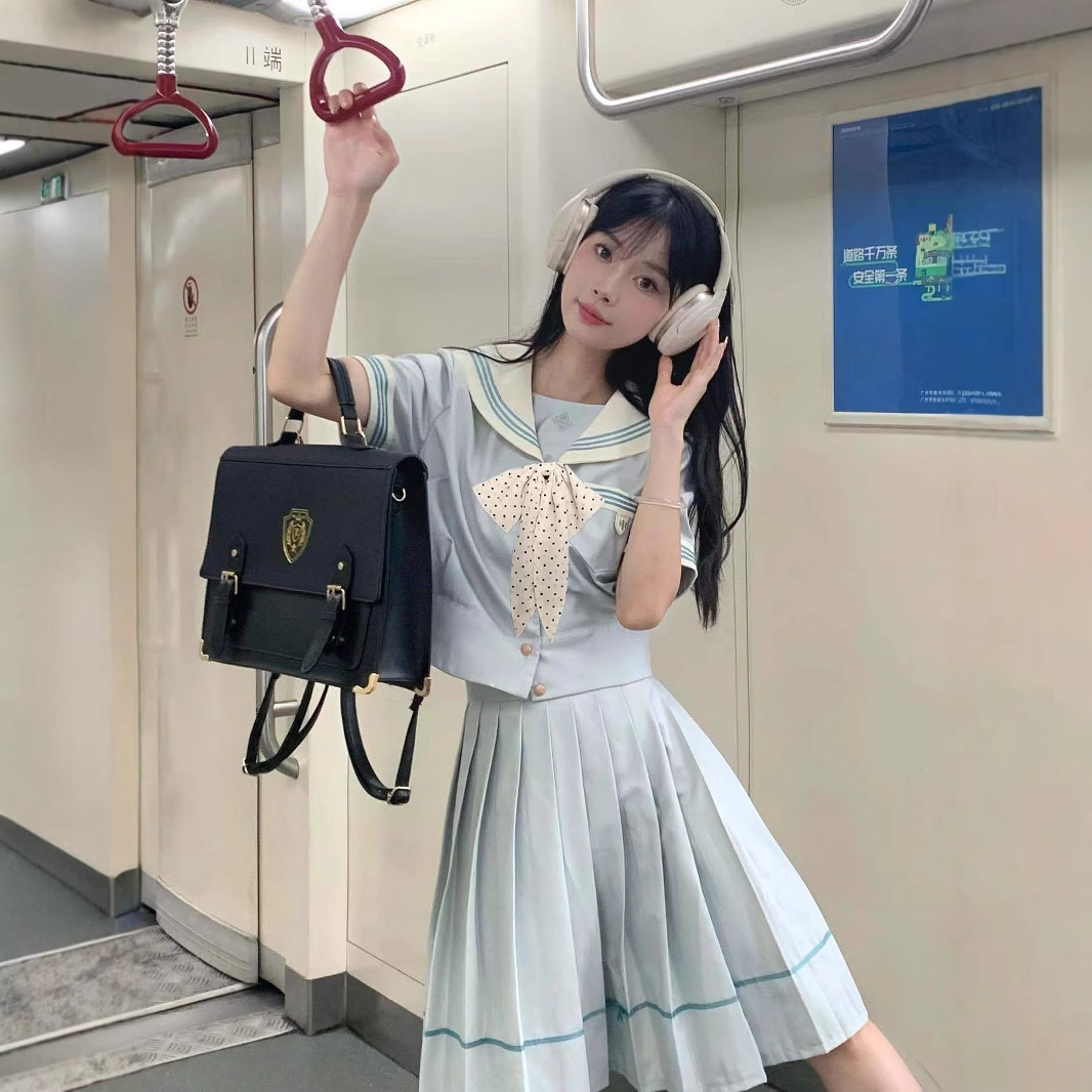 https://fulmo-img-server.com/fairysailor/c5660e7a-9bca-4bd5-87f2-e7828e98bd3d.jpg
